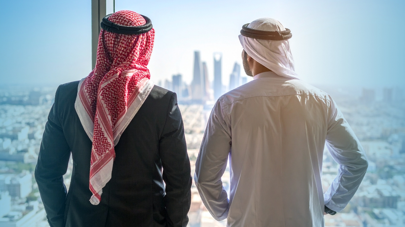arabic thumbnail executive chairman vs ceo arabic thumbnail executive chairman vs ceo